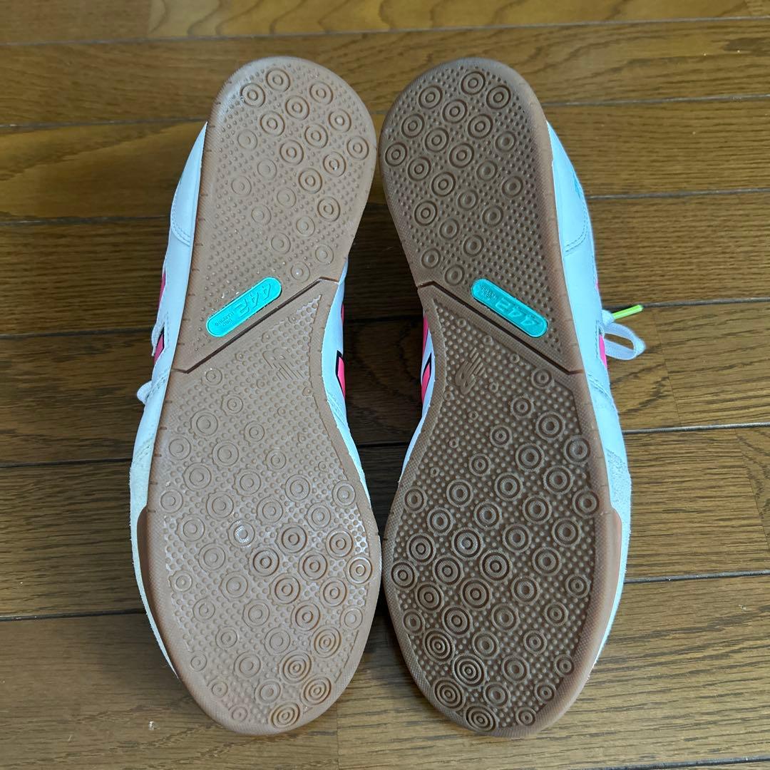 New Balance 442 フットサルシューズ ホワイト/ピンク