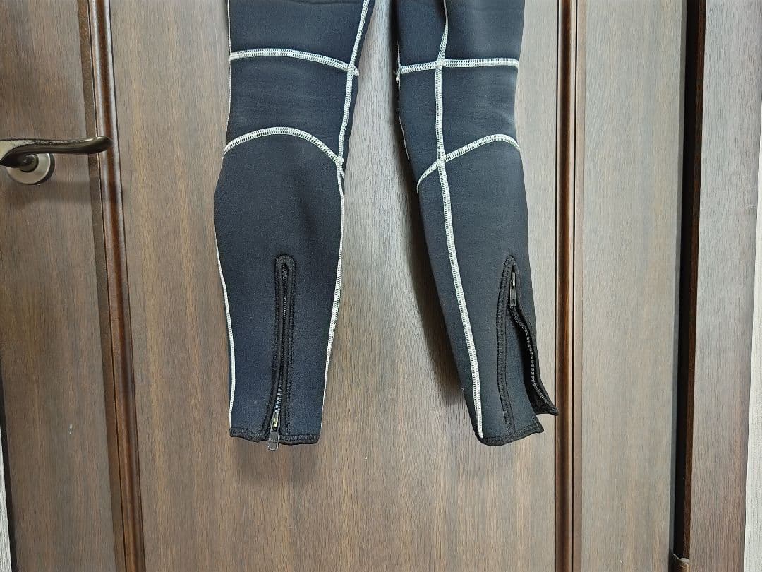 人気のHele i Waho 3mmレディースMサイズ ウェットスーツ(フル)