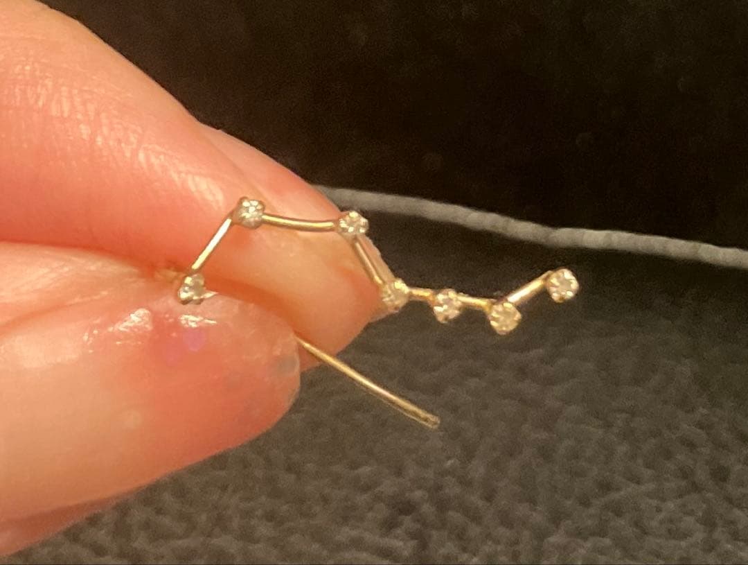 ノジェス 北斗七星ピアス k10 星座ピアス　ゴールド　ラインストーン