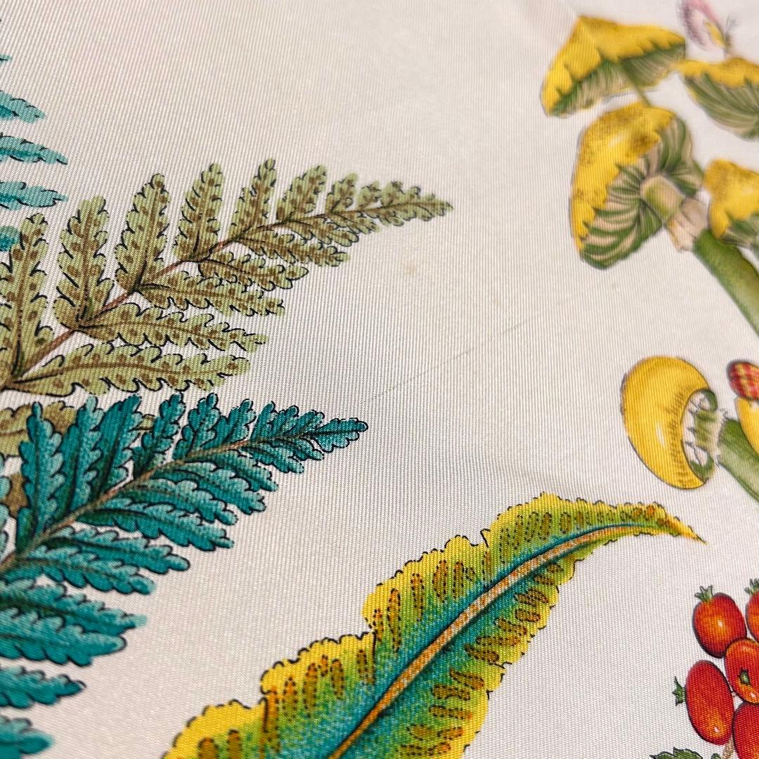 【極上美品】正規店購入品 グッチ フローラ柄 シルクスカーフ ヴィンテージ 綺麗