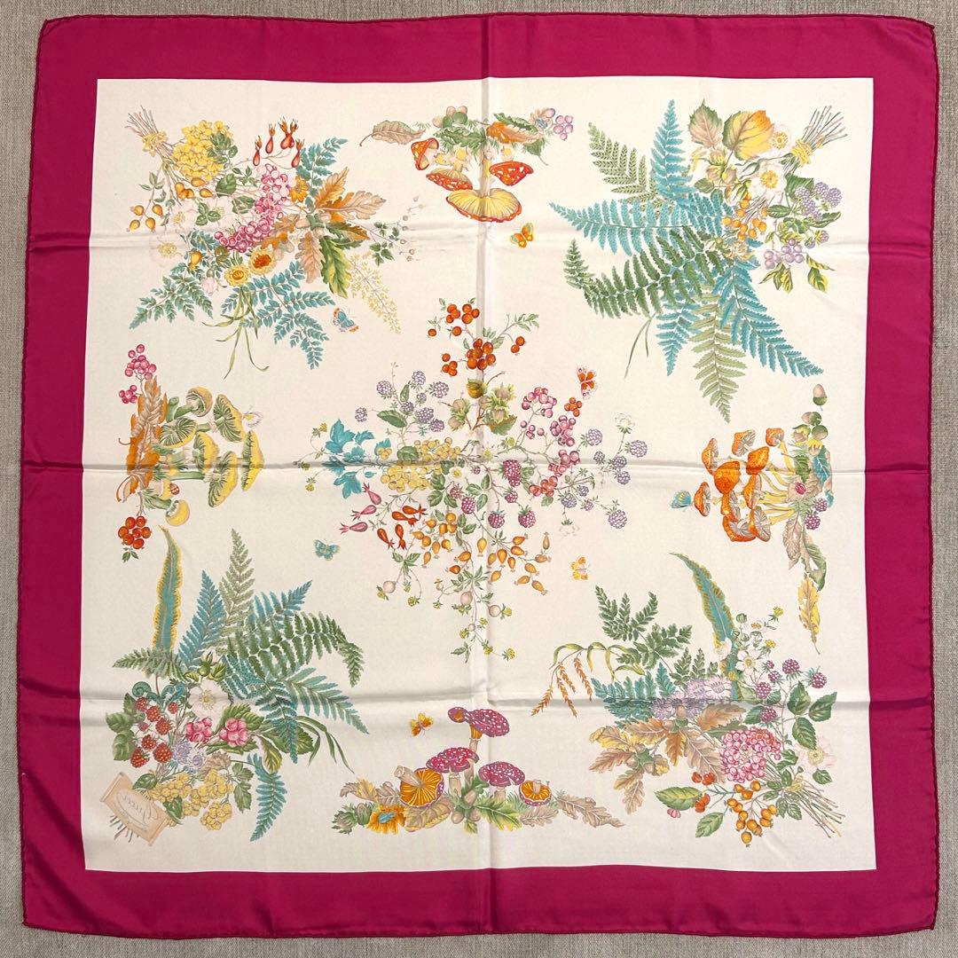 【極上美品】正規店購入品 グッチ フローラ柄 シルクスカーフ ヴィンテージ 綺麗