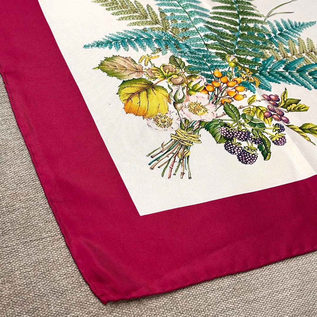 【極上美品】正規店購入品 グッチ フローラ柄 シルクスカーフ ヴィンテージ 綺麗