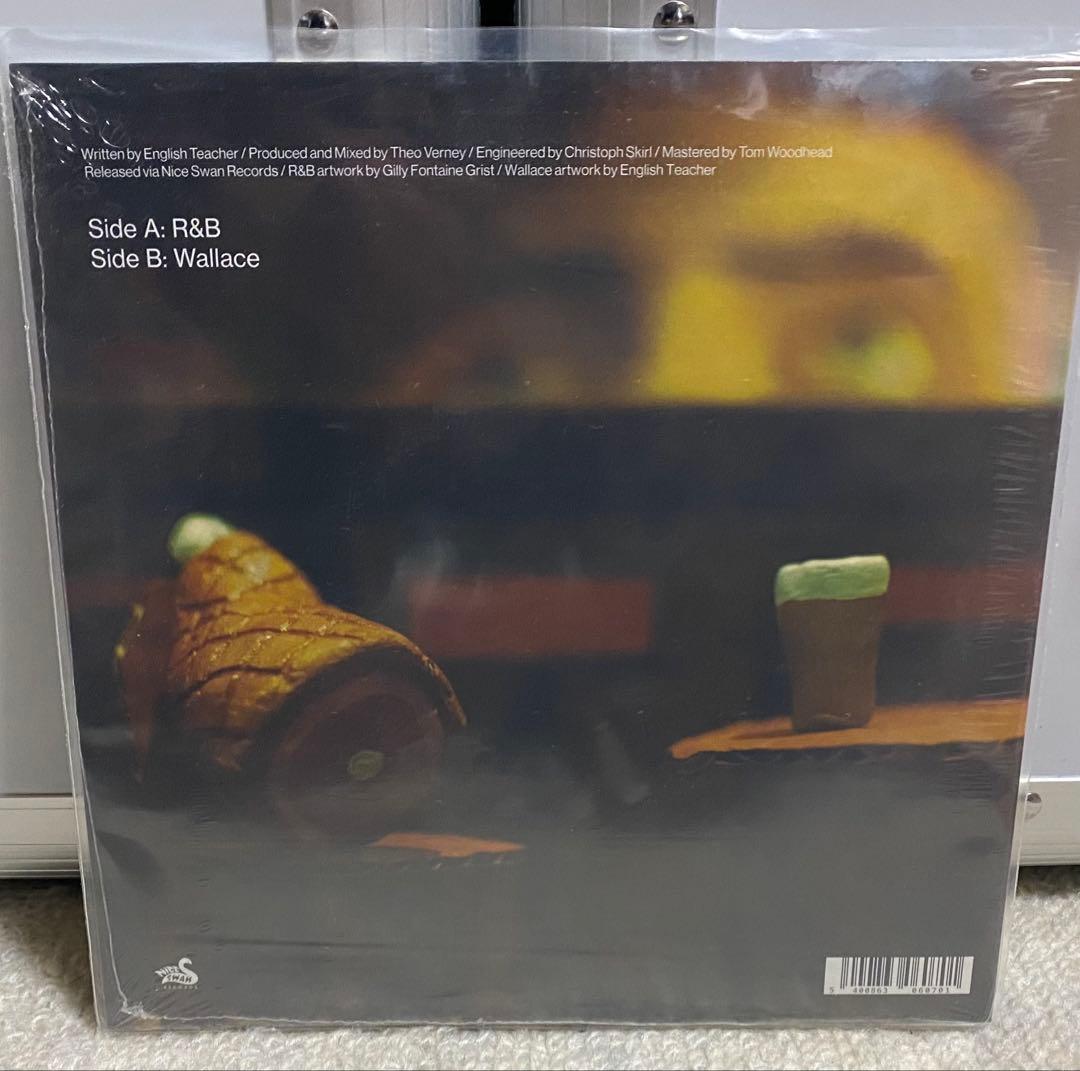 R&B / Wallace - English Teacher デビューシングル