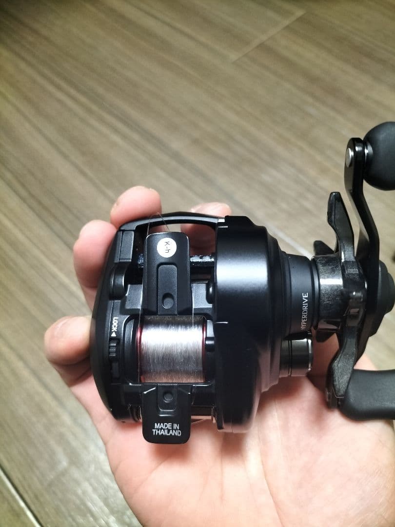 極美品！ダイワ 25ALPHAS BF TW 8.5L