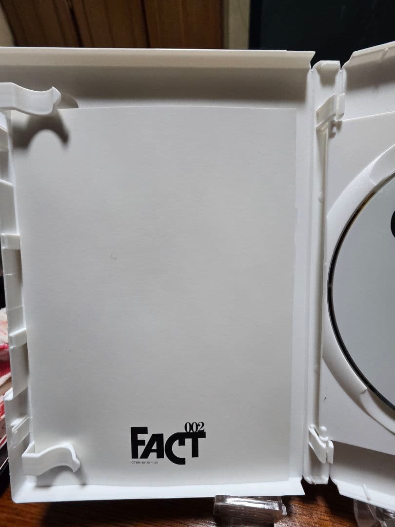002 / FACT（DVD 2枚組）
