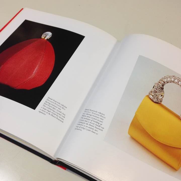 【希少】スワロフスキークリスタル　洋書