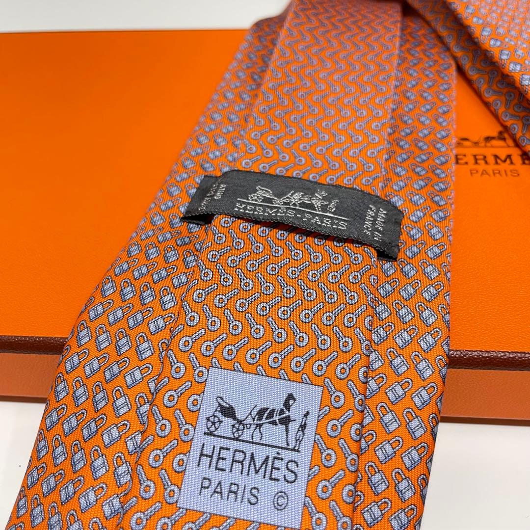 北*B様 HERMES オレンジ カデナ　キー柄　ネクタイ