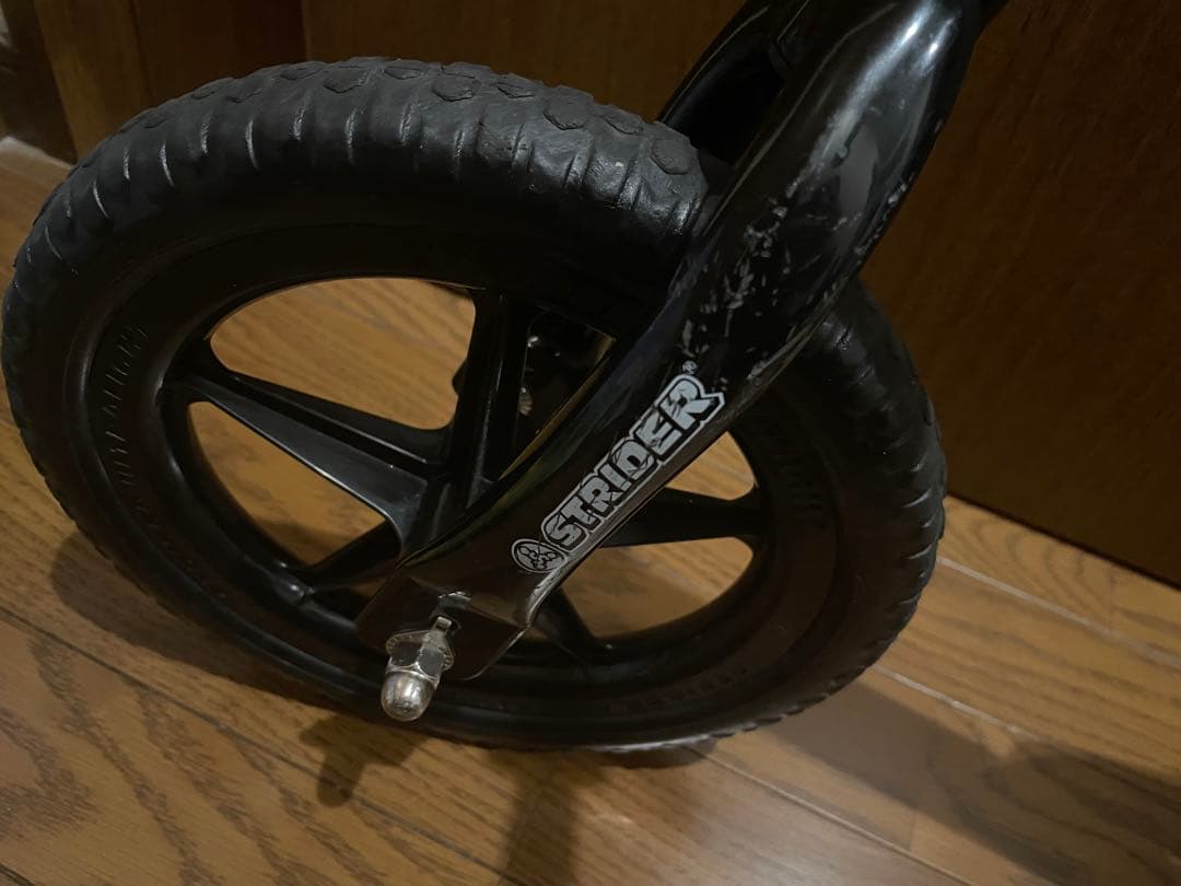 ストライダー　STRIDER バランスバイク ブラックおまけ付き