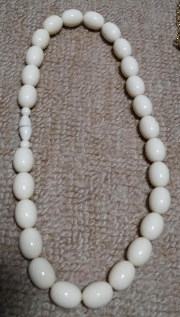 アクセサリー付き！宝箱　アンティーク木製コレクションボックス