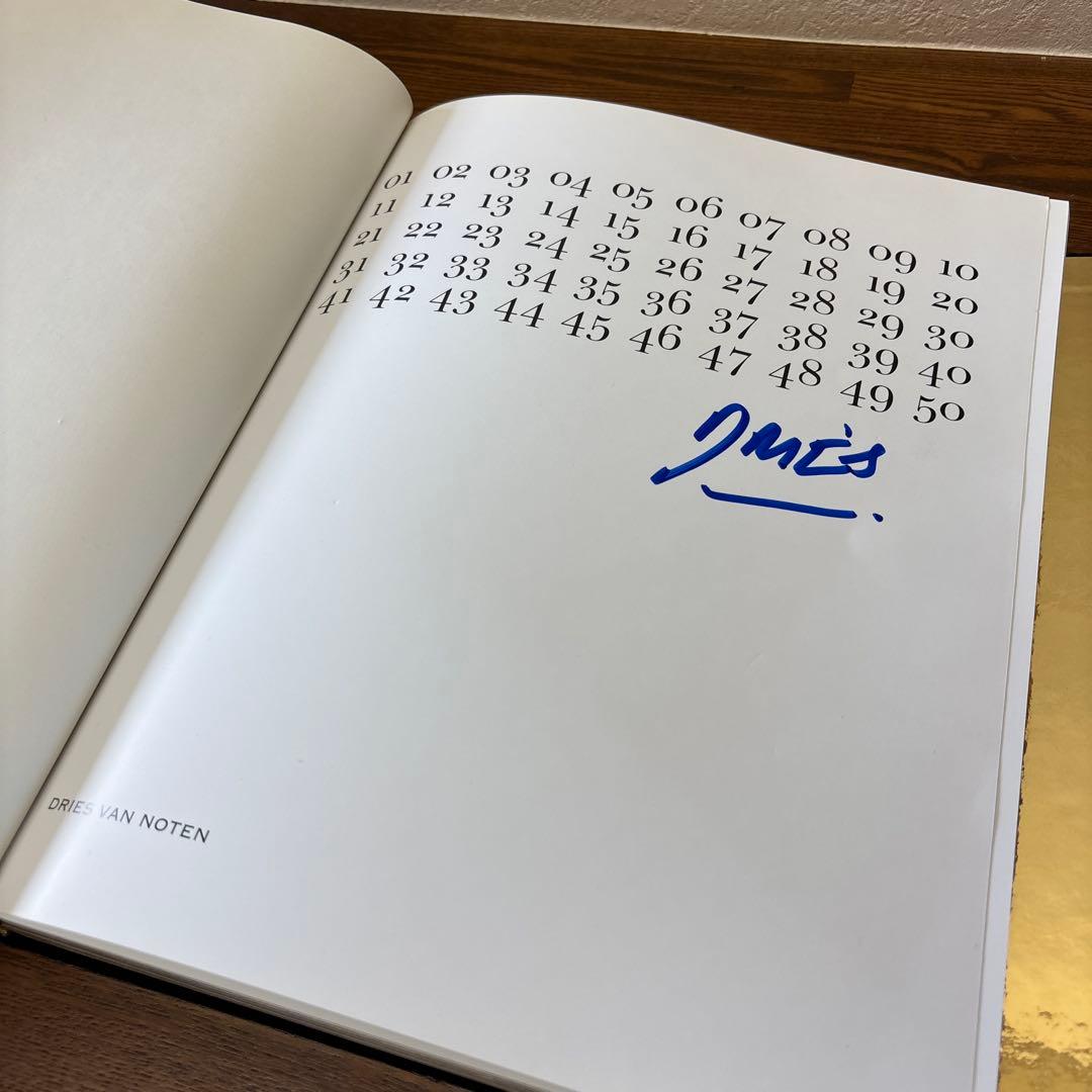 Dries Van Noten（ドリス・ヴァン・ノッテン）直筆サイン入り