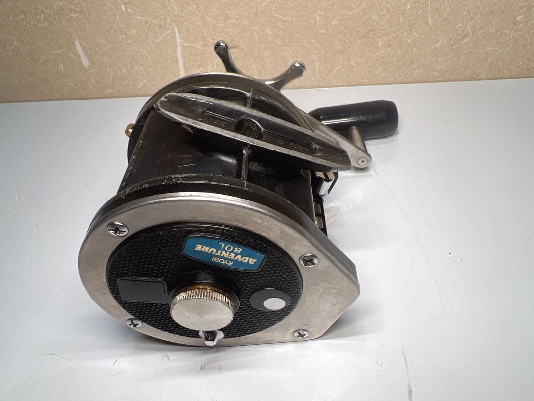 リール RYOBI ADVENTURE 80L