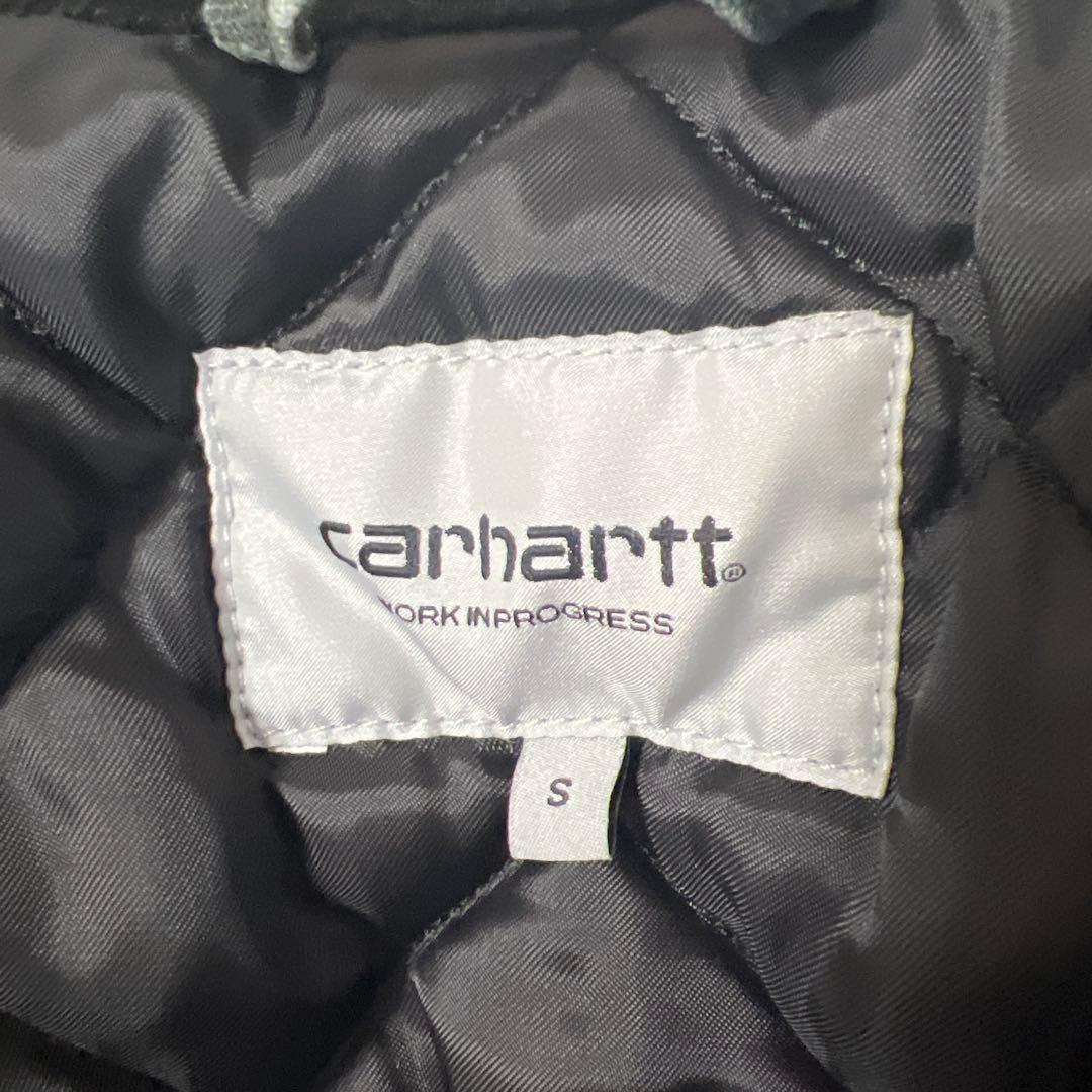 Carhartt 迷彩柄ジャケット