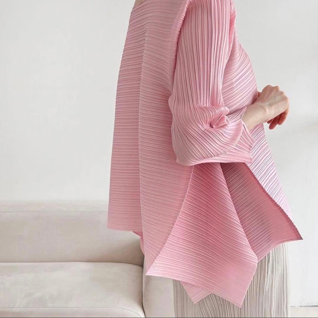 新品　ピンク　長袖サイドボリュームトップス☆プリーツプリーズ では✖️