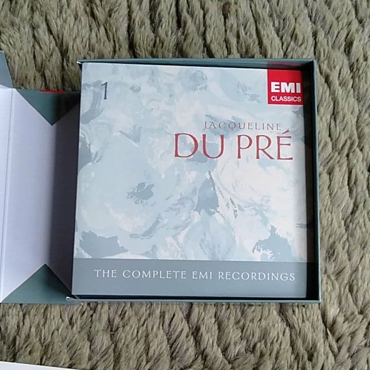 クラシック jACoueline