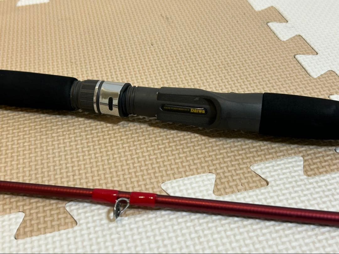 美品　ダイワ アナリスター ヒラメ H-270 船竿 ケース付き