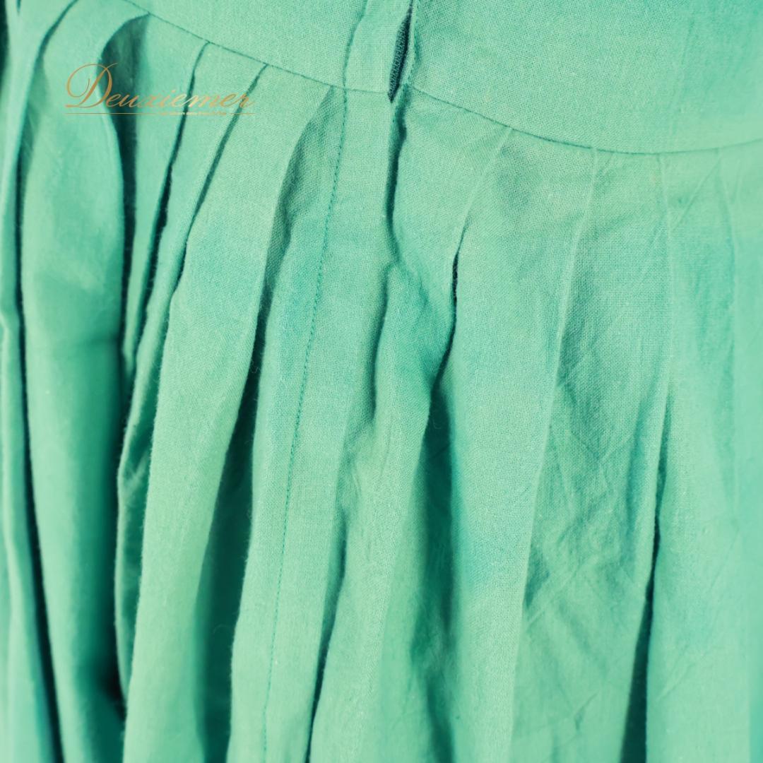 【フォークダンス衣装】グリーン ワンピース ドレス チロリアン 緑 黄 赤 花柄