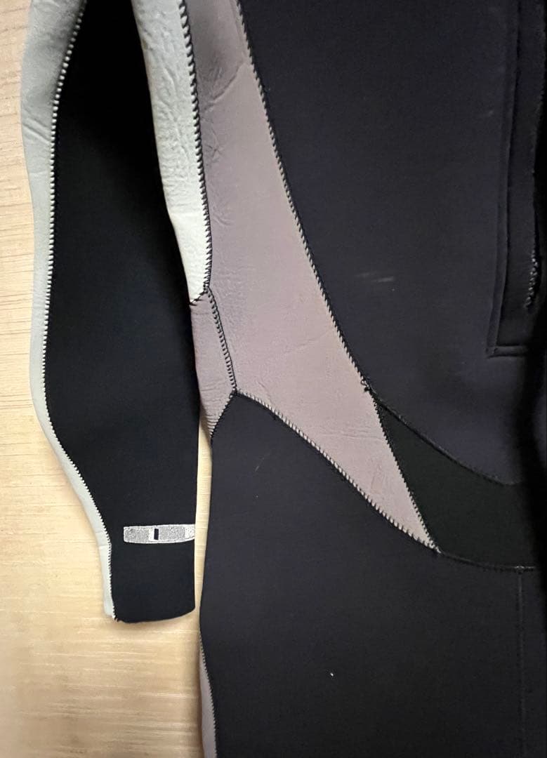 LOOSE フルスーツ 3㎜　黒/グレー MLサイズ