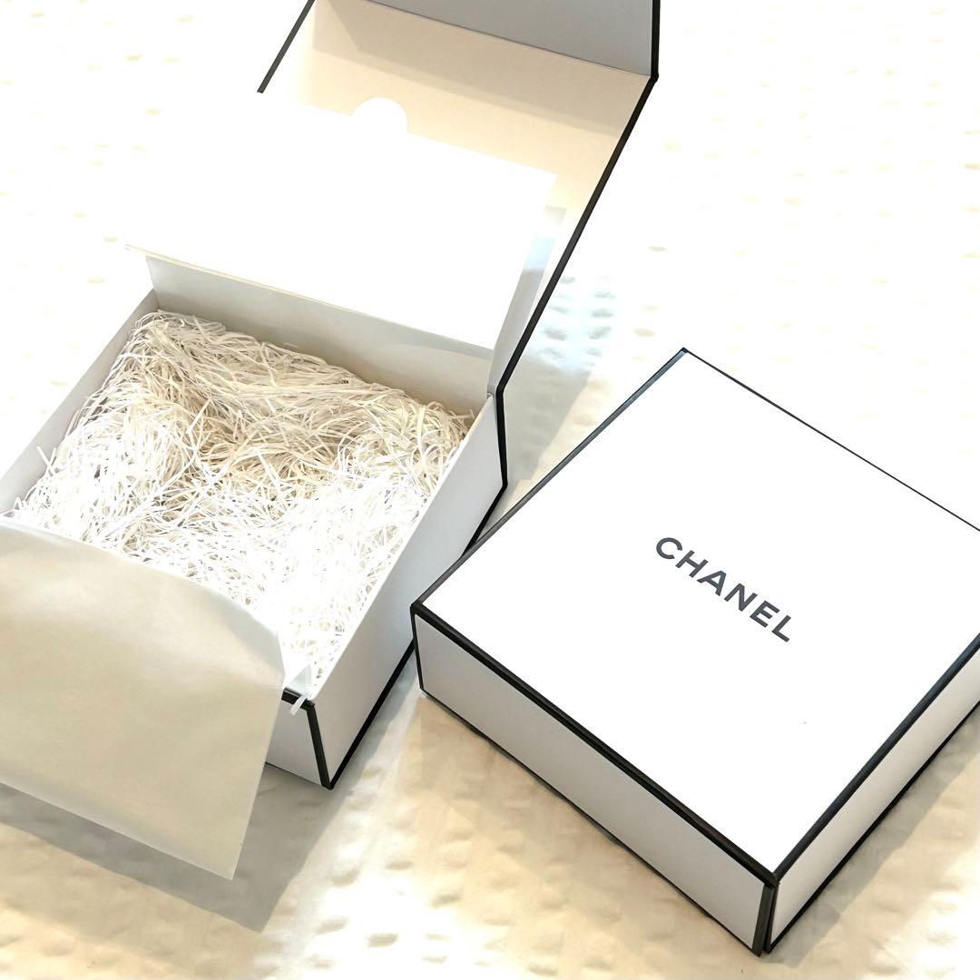 ユーカー　極上美品 シャネル まとめ50点 ボックス空箱 ショッパー 紙袋
