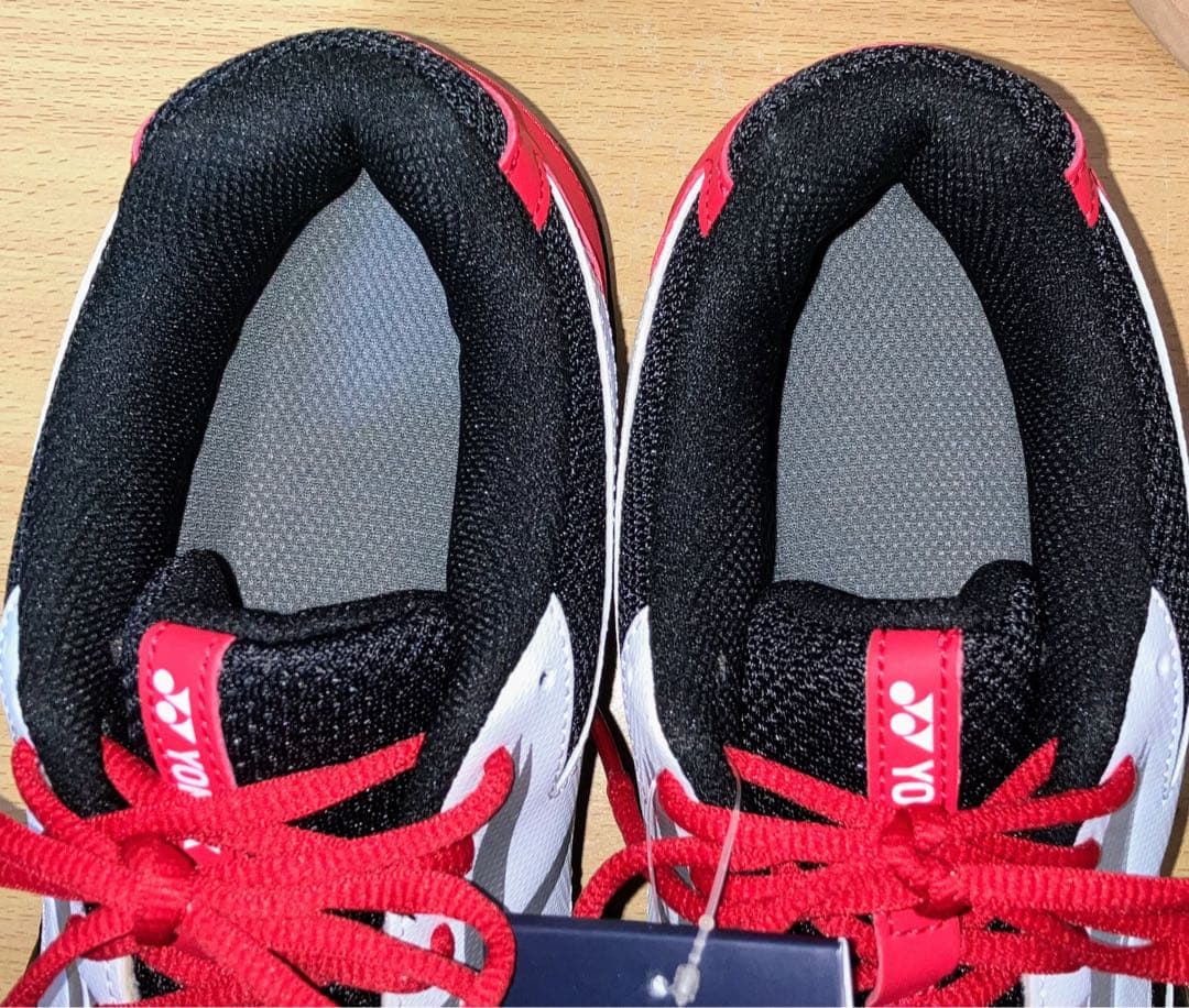 ★未使用！YONEX POWER CUSHION670 パワークッション670