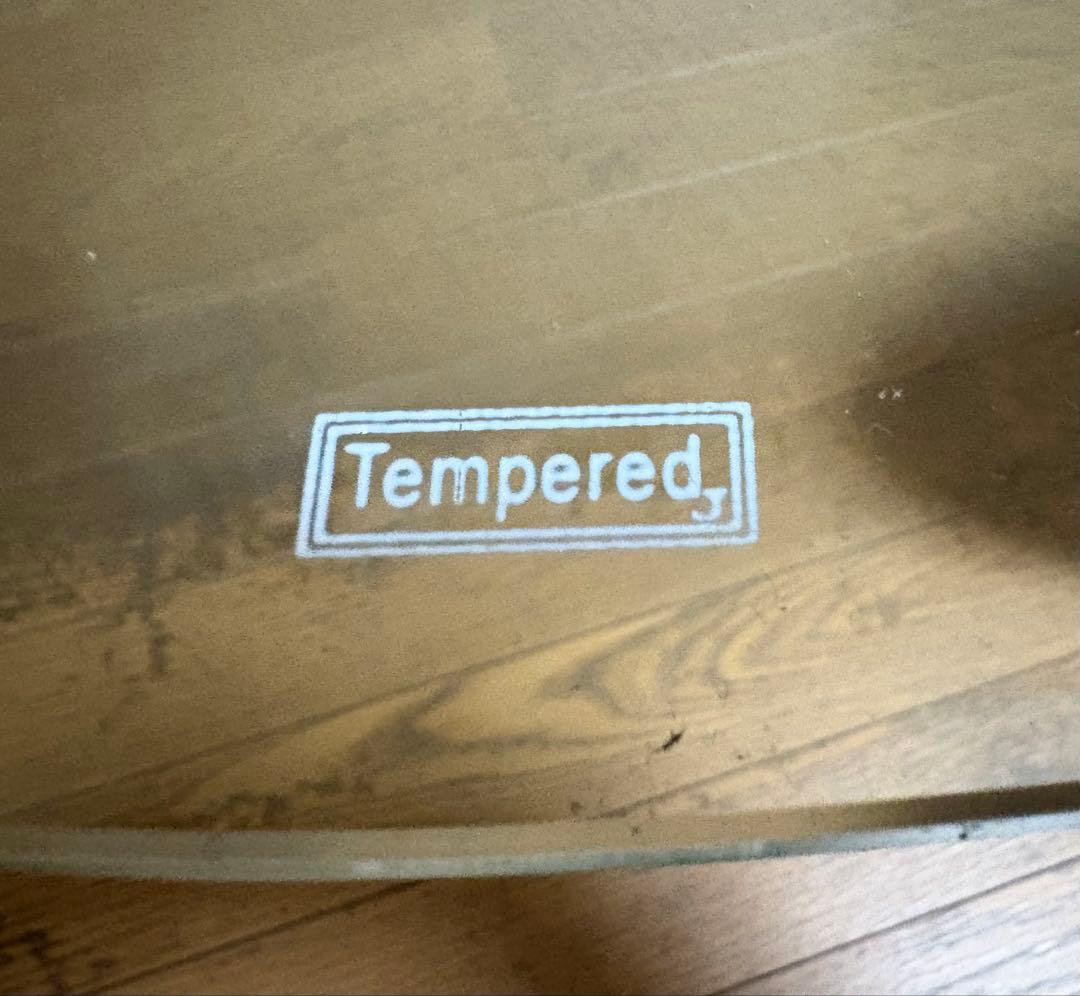 イチビッてる！ガラス センターテーブル コーヒーテーブル