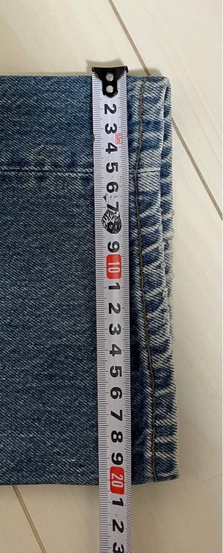 90年代のLevi's 501 USA製522 刻印  美しい色落ちとヒゲが特徴