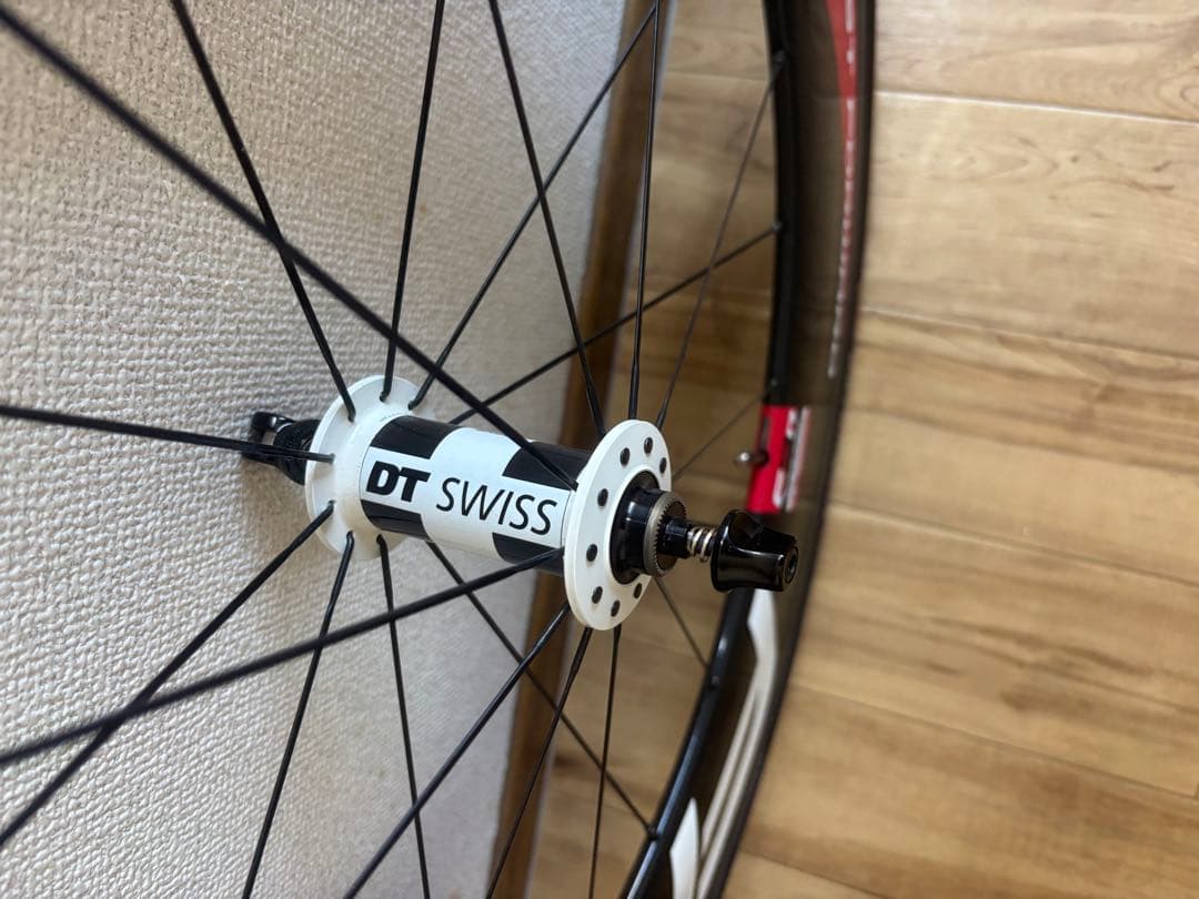 FFWD F9R チューブラー　フロントのみ