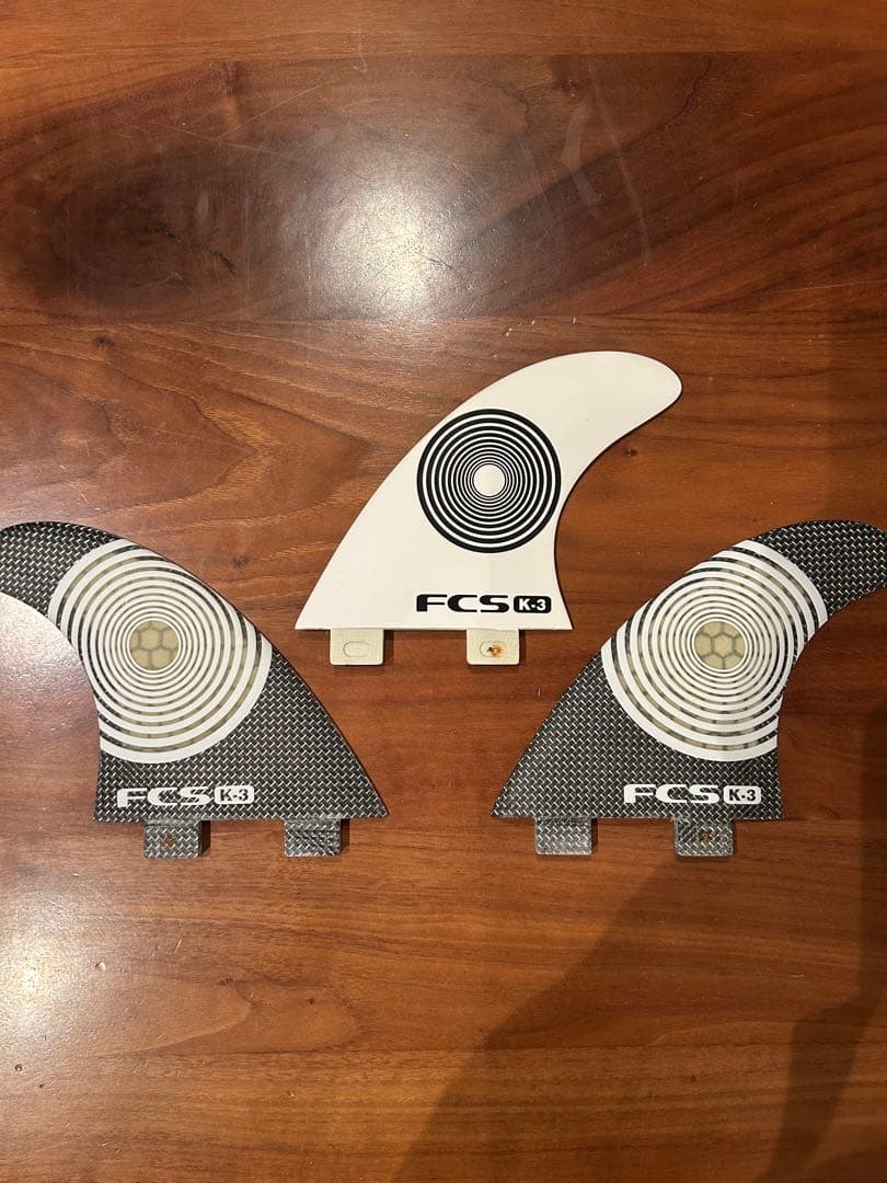 FCS K3 トライフィン　カーボン　ケリースレーター