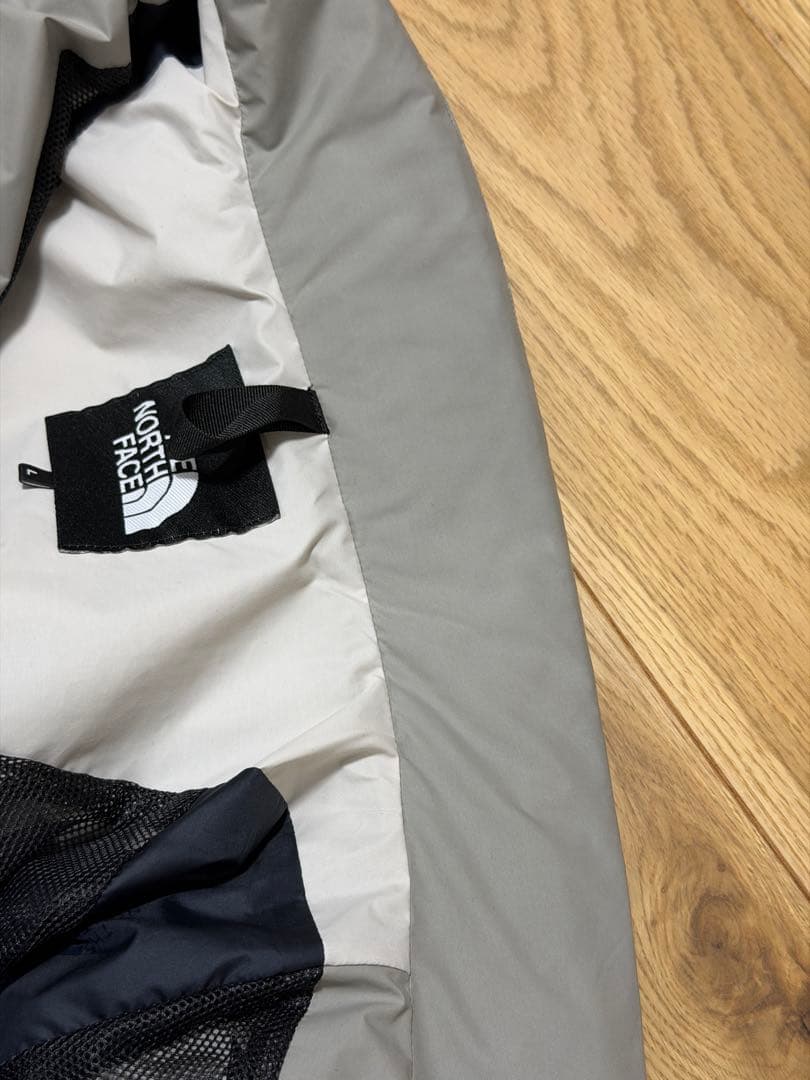 【最終値下げ】2026新作ノースフェイス・チムニーウインドジャケット（サイズL）