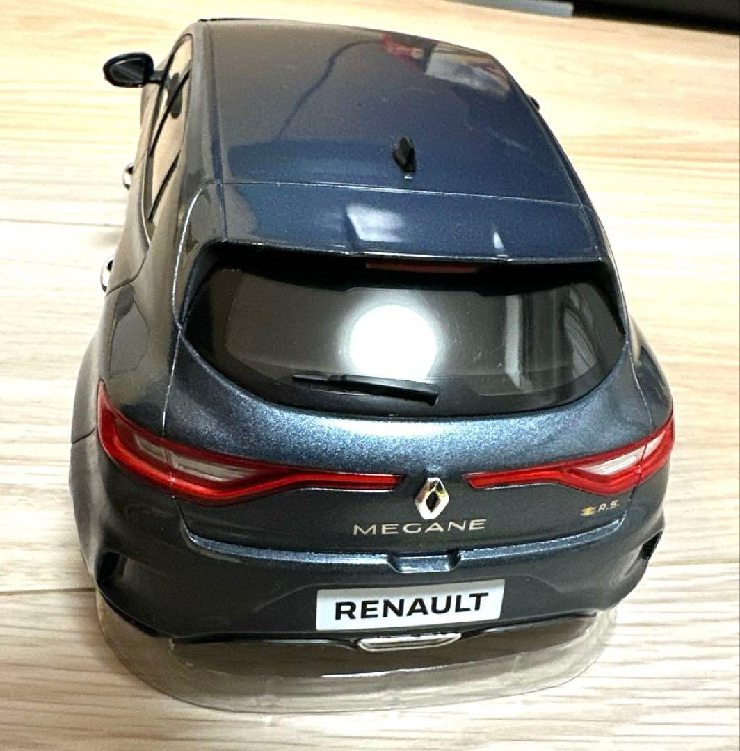 ⭐️最終値下げ⭐️ ルノー　メガーヌ RS　ミニカー 1/18 グレー ノレブ