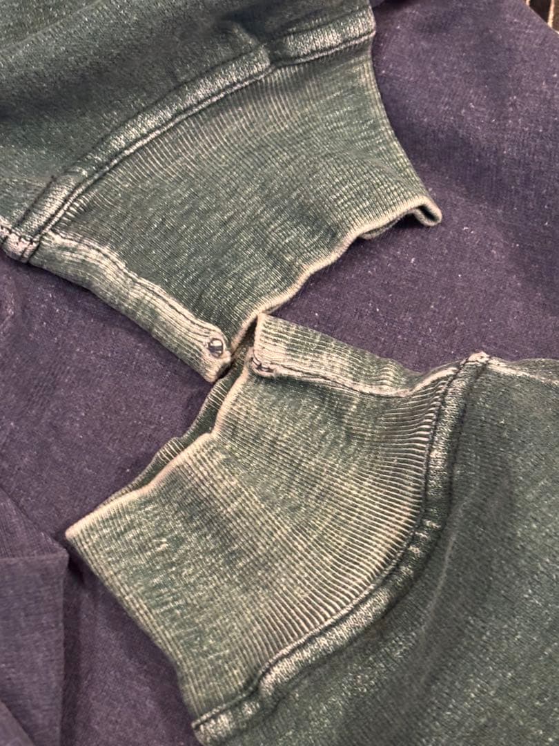 AVIREXラガーシャツ