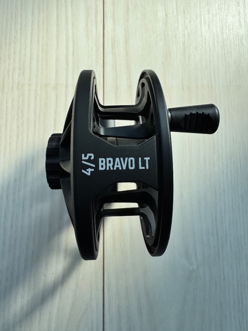 ECHO BRAVO LT フライリール 4/5 ケース付き