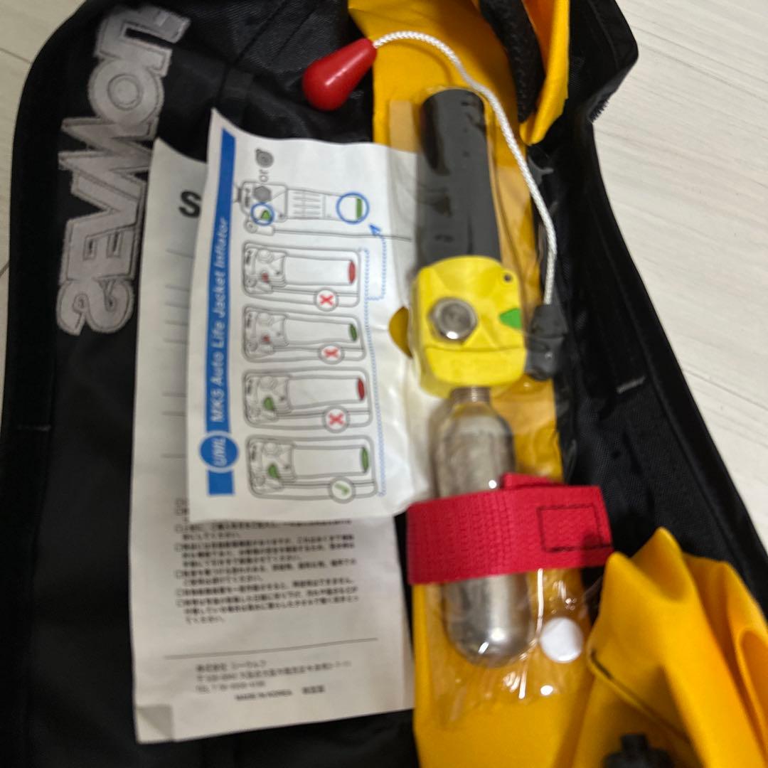 SEAWOLF 自動膨張ライフジャケット 桜マーク