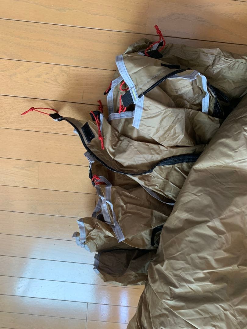 6人用 ワンポールテント 高さ220センチ 換気窓あり