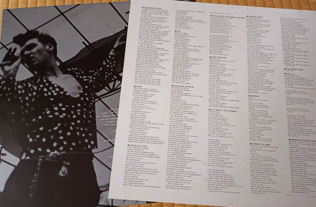 日本盤LPレコード　THE SMITHS　ザ・スミス　ライブアルバム　当時物！