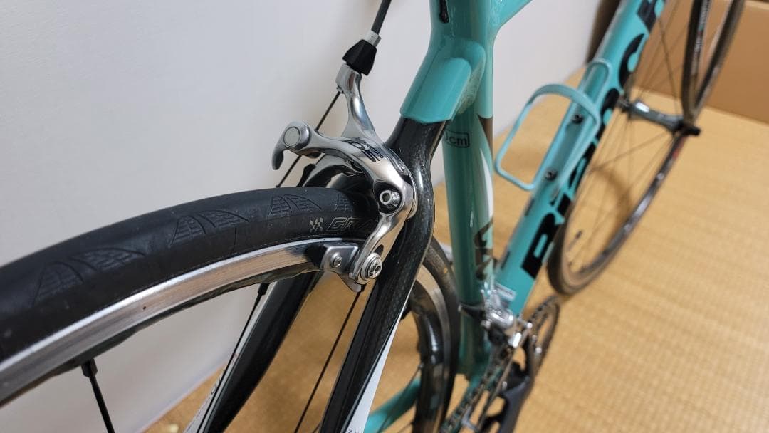 ビアンキVIA NIRONE7 Alu hydro105改 ホイールカーボン