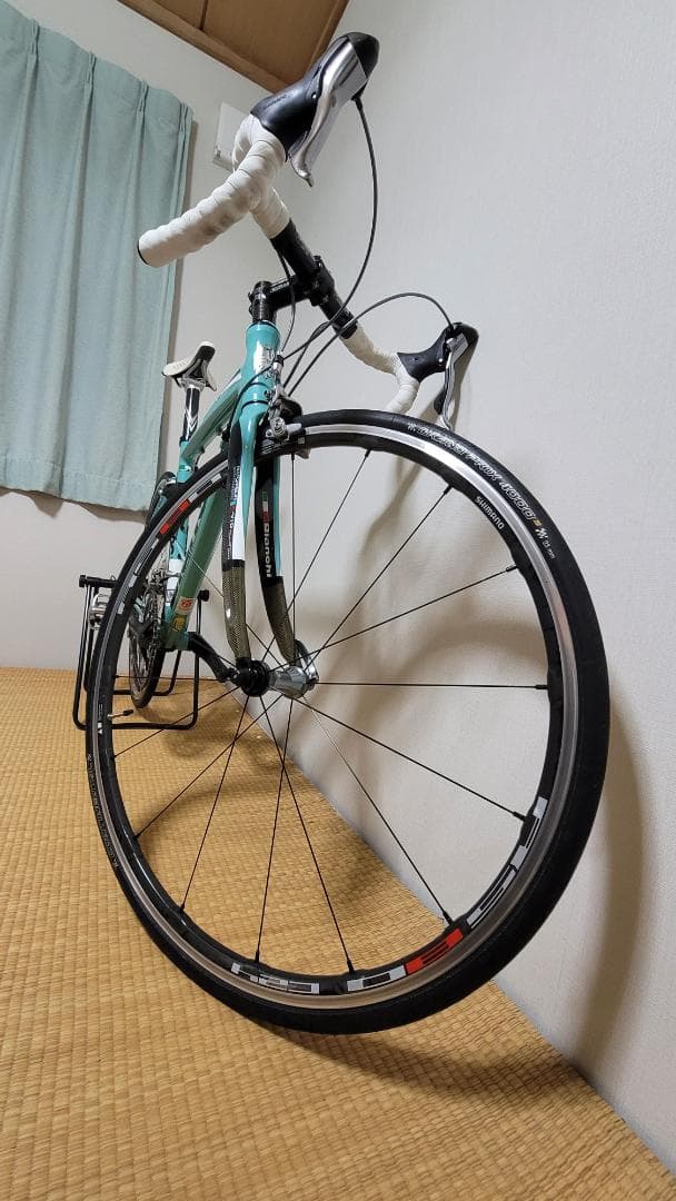 ビアンキVIA NIRONE7 Alu hydro105改 ホイールカーボン