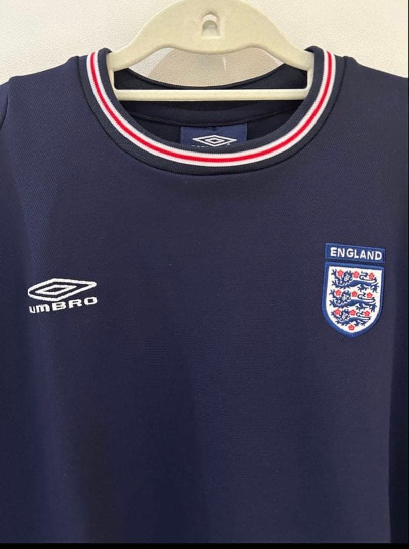 アンブロスウェットumbro