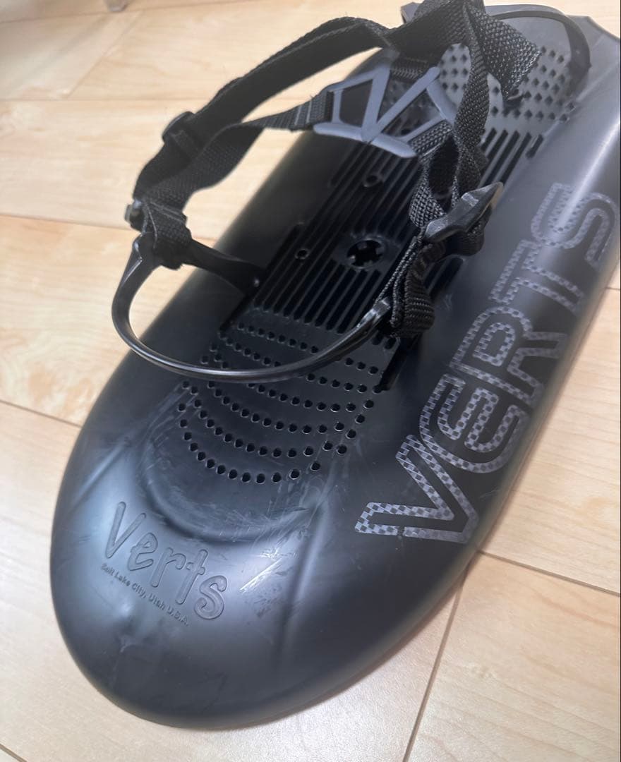 verts バーツ　スノーシュー　黒