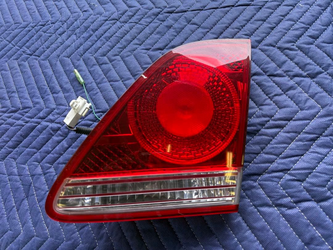 18クラウン アスリートテールランプ 前期 4灯火