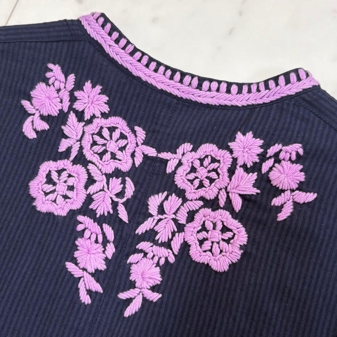 美品✨ヌキテパ　コットンドビーチカン エンブロイダリーワンピース　ネイビー　刺繍