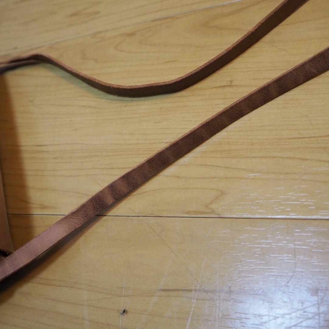 HERZ 2部屋サコッシュ(CP-9) ヘルツ　プルアップ　レザー　キャメル