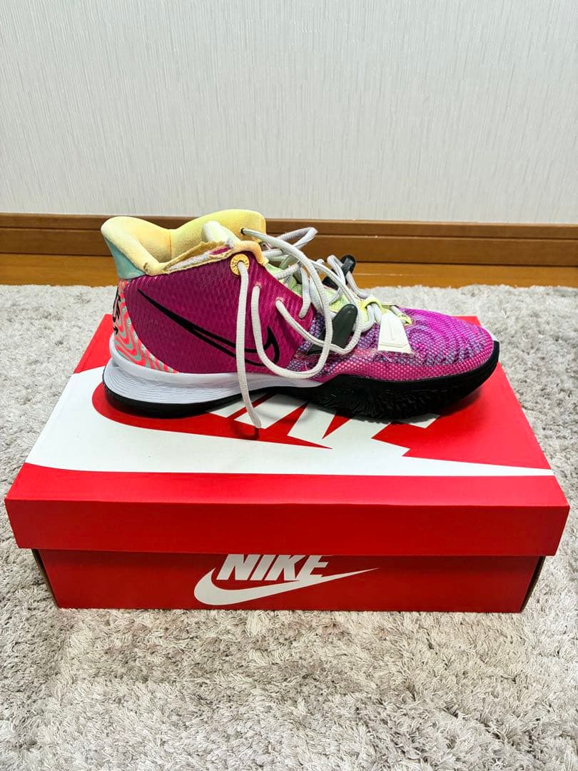 Nike Kyrie 7EPバスケットボールシューズ