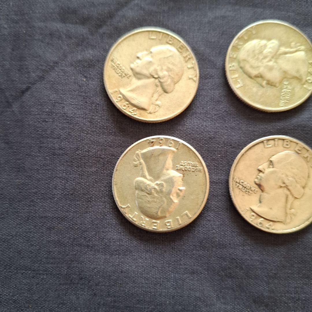 アメリカ、銀貨、1964年発行の25セント銀貨(銀90％)4枚