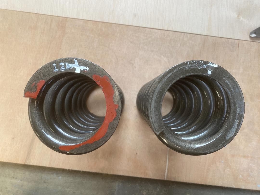 JIC magic 直巻スプリング ID62 12K 225mm ガンメタ 2本