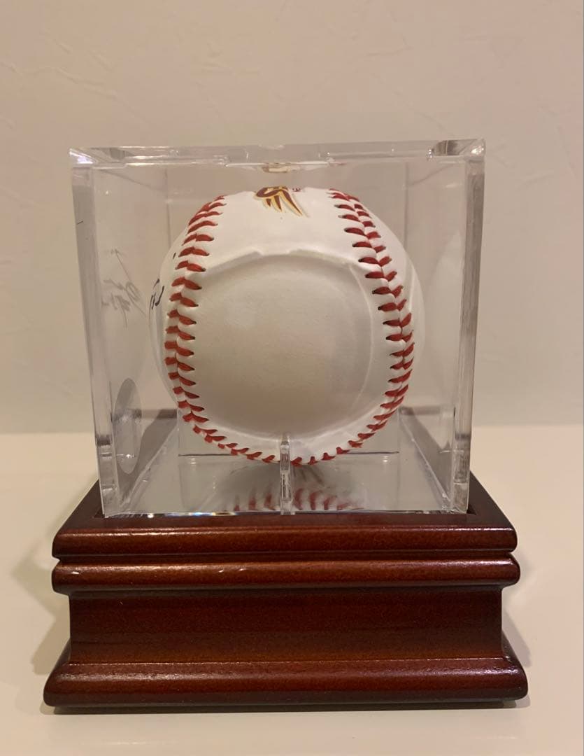 楽天イーグルス　銀次　直筆サインボール　公式品　専用ケース台座付き　オマケ付き