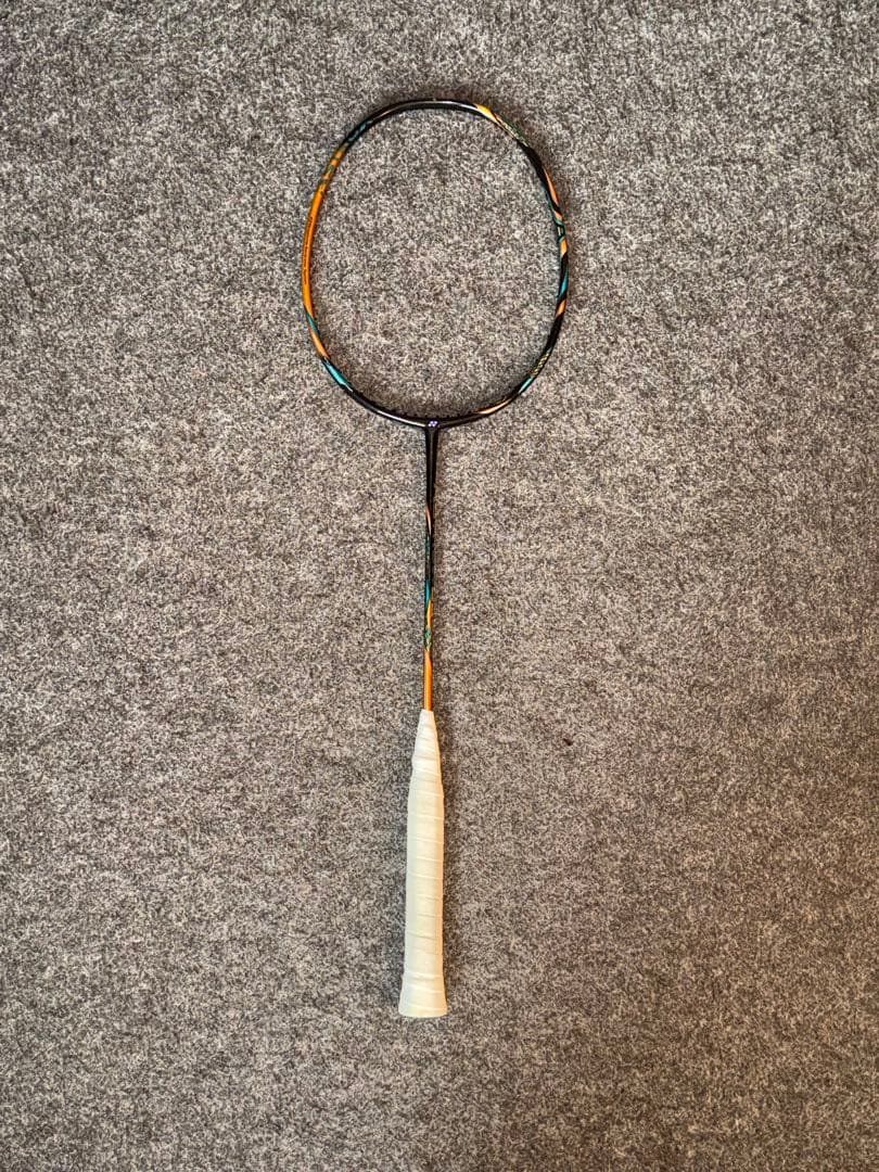 YONEX アストロクス88D PRO 4UG5 バドミントンラケット