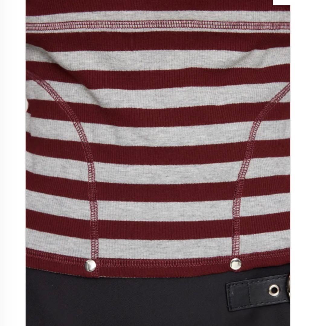 新品未使用LAGUA GEM FRONT CROSS BORDERフーディ赤