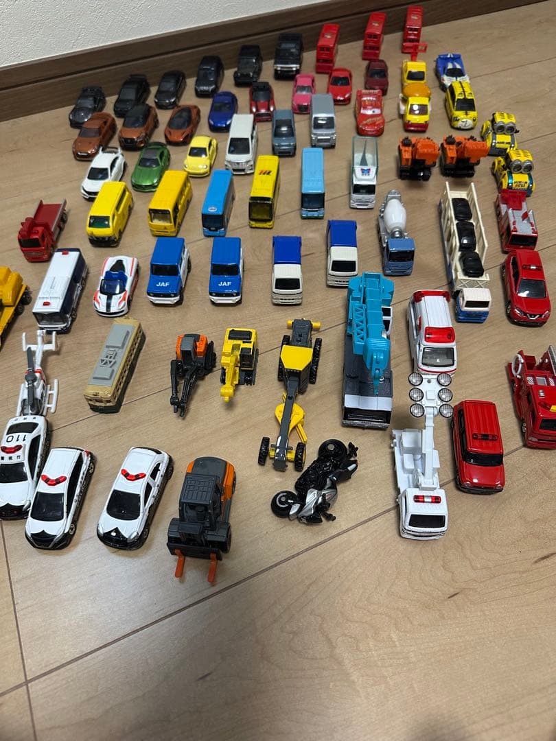 【大量まとめ】トミカ ミニカー 約60台以上セット パトカー・消防車・工事車両他