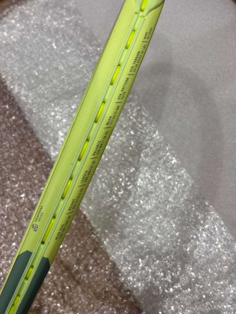 HEAD 2022 EXTREME MPテニスラケット　グリップ2