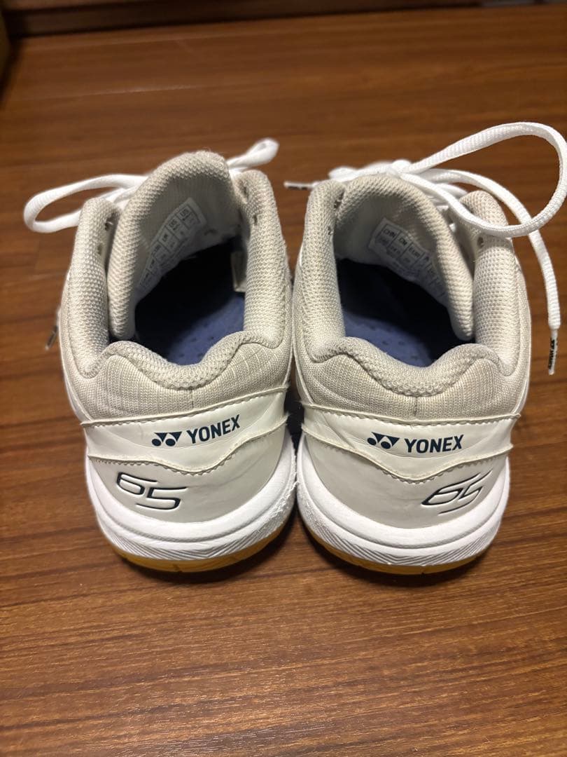 LINUS☆ 専用YONEX バドミントンシューズ 65ホワイト24.0